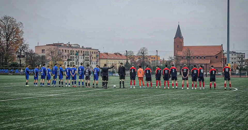 Juniorzy kończą rundę porażką z liderem